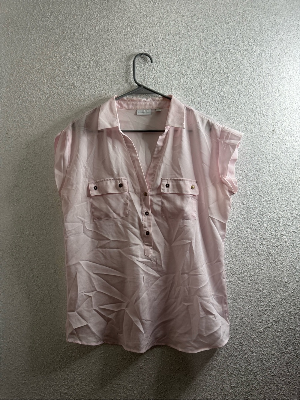 New York & Company Pale Pink Short Sleeve Button-Front Blouse